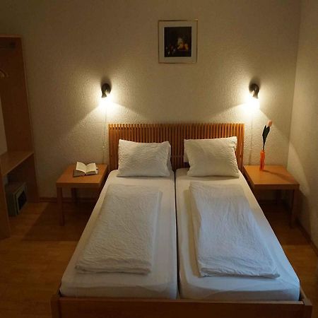 Hotel-Pension Goldene Krone Fribourg im Breisgau Extérieur photo