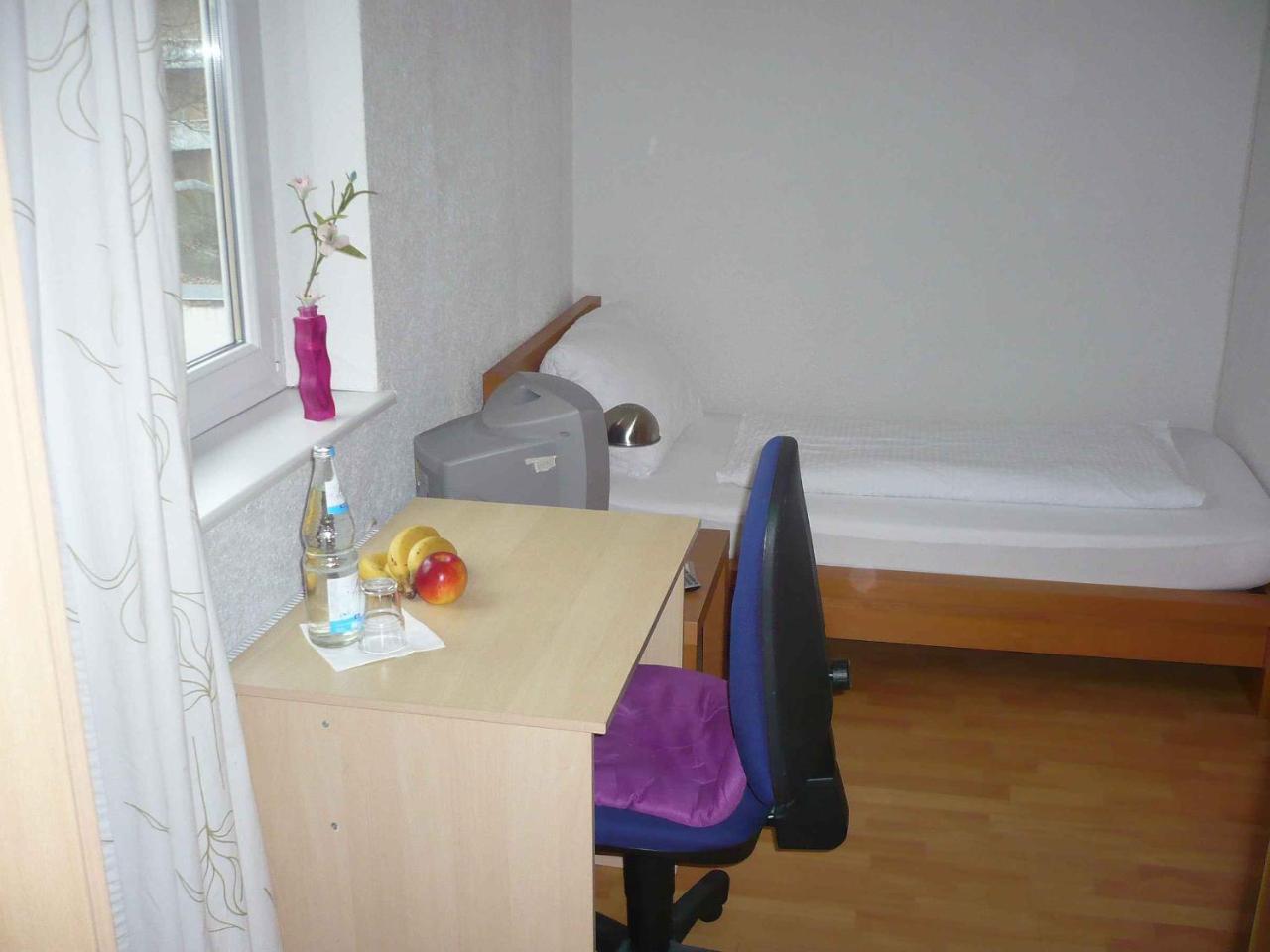 Hotel-Pension Goldene Krone Fribourg im Breisgau Extérieur photo
