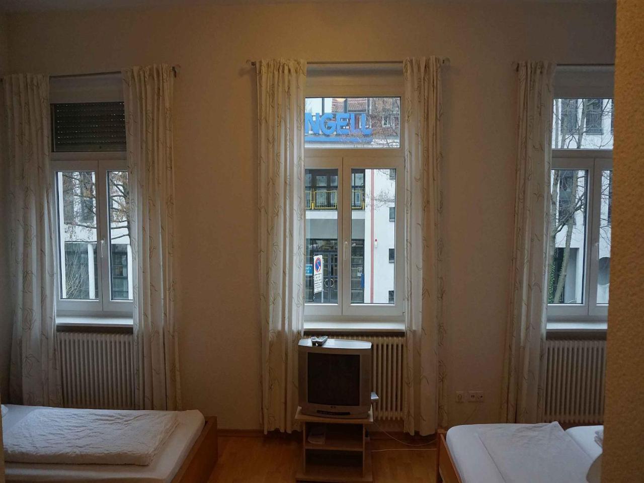 Hotel-Pension Goldene Krone Fribourg im Breisgau Extérieur photo